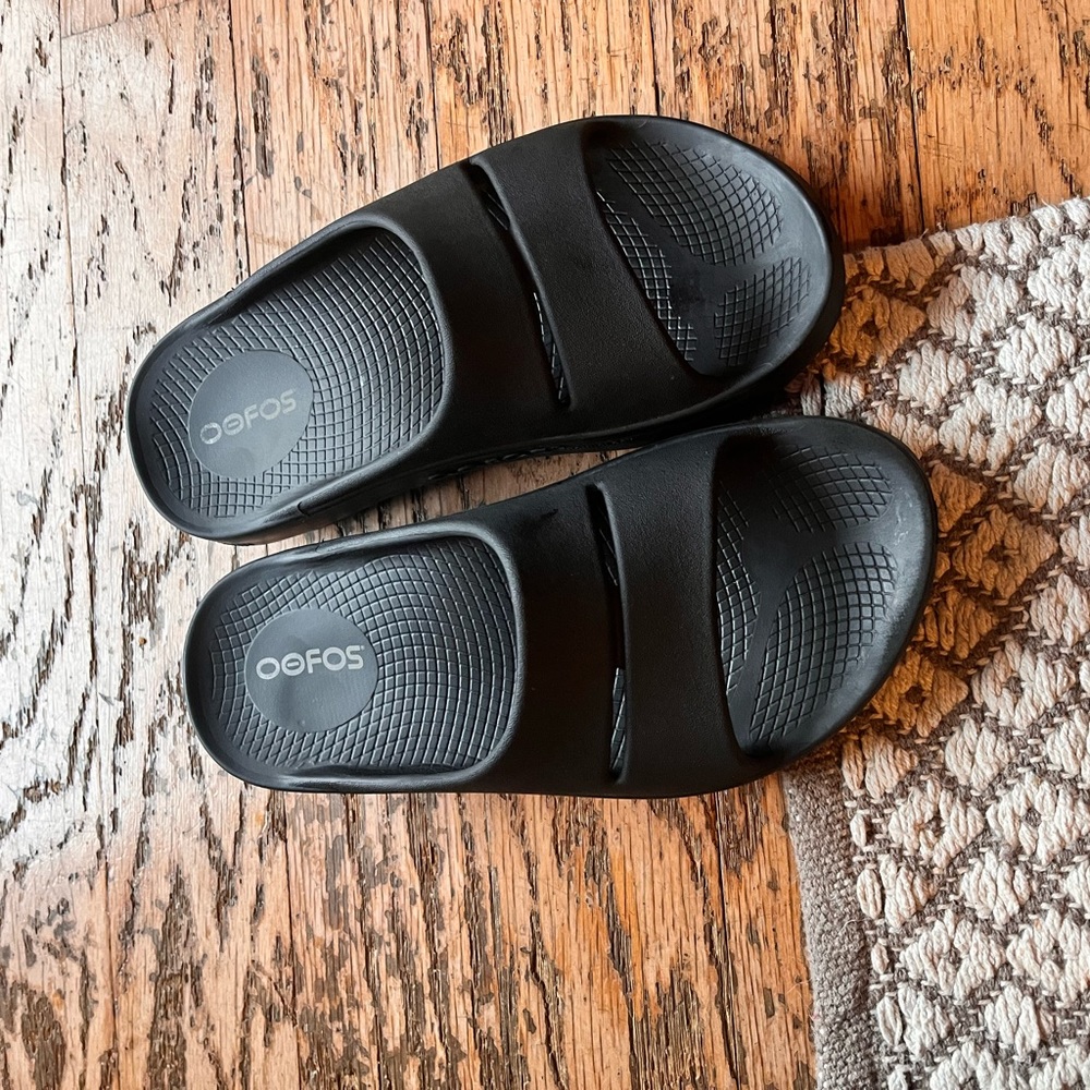 OOFOS Slides